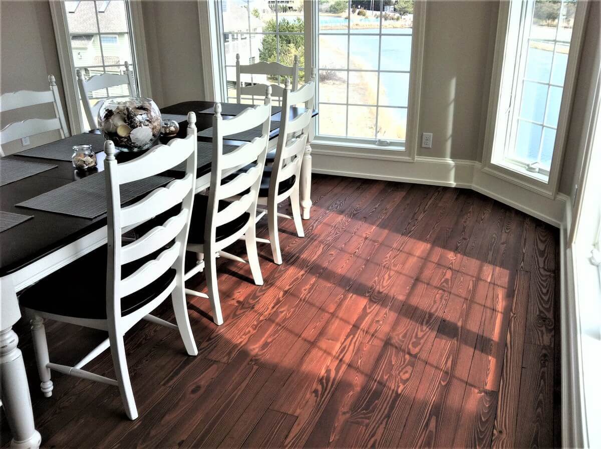 Heart pine classic grain floor at beach house on Maryland shore